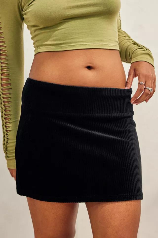 商品Urban Outfitters|UO Black Corduroy Mini Skirt,价格¥347,第5张图片详细描述