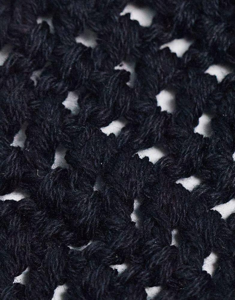商品COLLUSION|COLLUSION crochet festival skull cap with tie detail in black,价格¥146,第2张图片详细描述
