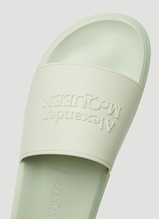 商品Alexander McQueen|Pool Embossed Logo Slides in Green,价格¥1353,第7张图片详细描述