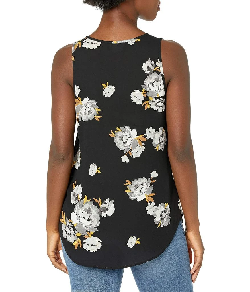 商品Van Heusen|Women's Sleeveless Crewneck Woven Top,价格¥120,第2张图片详细描述