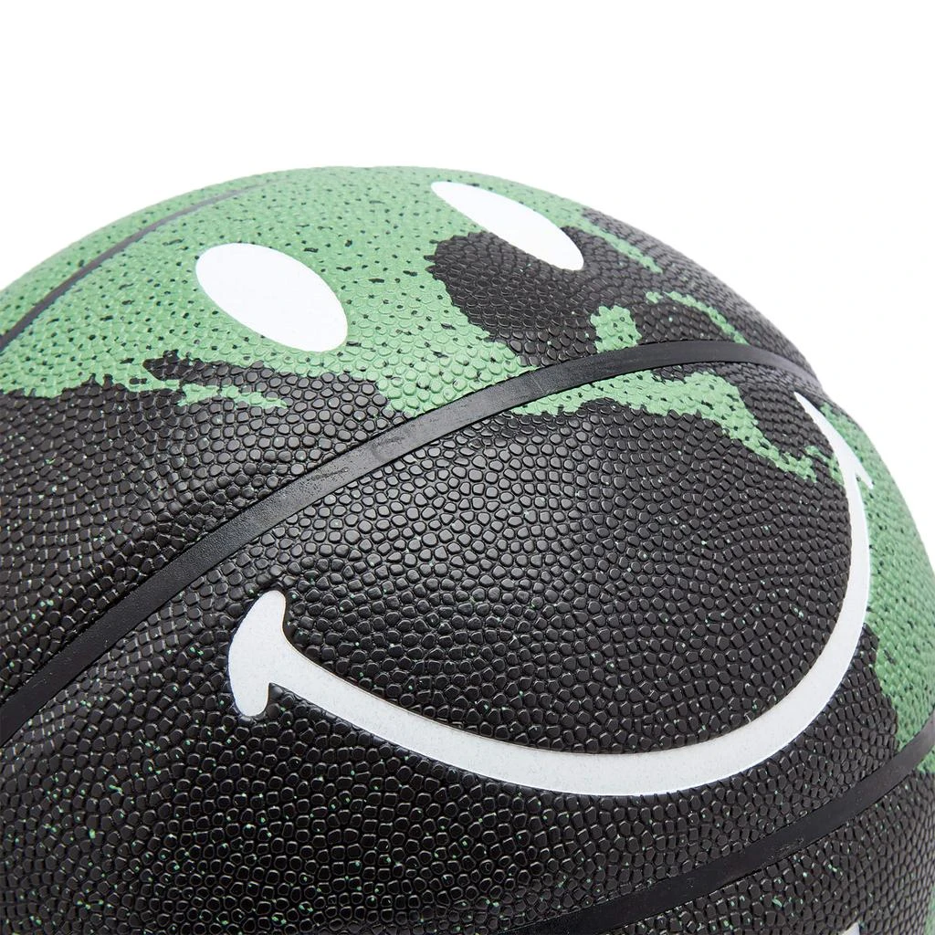 商品MARKET|MARKET Smiley Bitmap Basketball,价格¥551,第2张图片详细描述