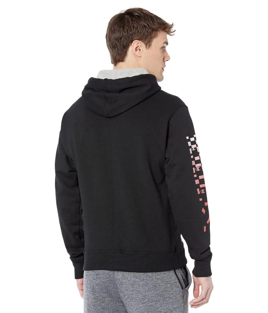 商品CHAMPION|Powerblend® Graphic Hoodie,价格¥298,第2张图片详细描述