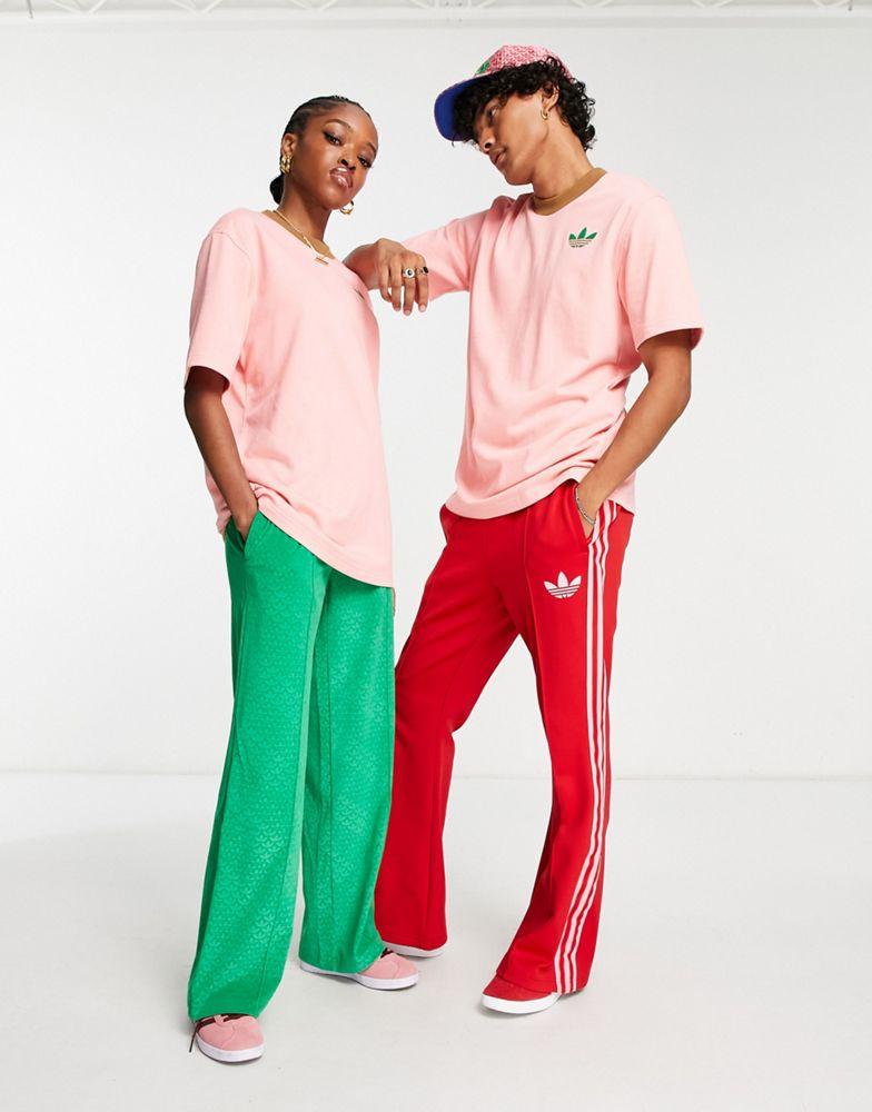 adidas Originals 'adicolor 70s' unisex large trefoil t-shirt in pink商品第2张图片规格展示