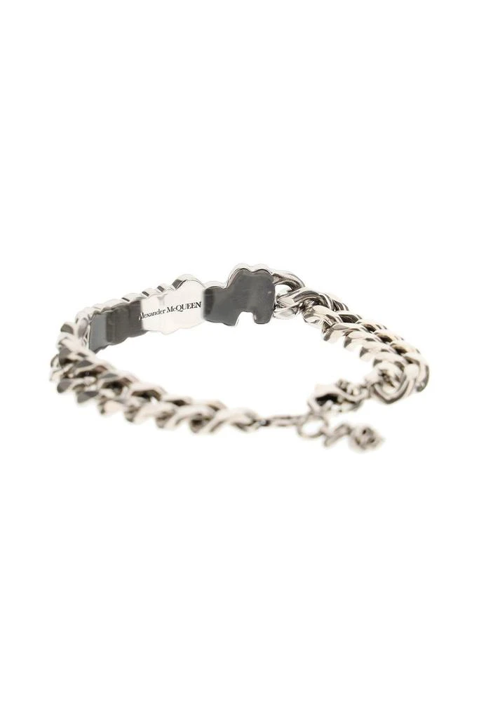 商品Alexander McQueen|Alexander McQueen Graffiti Logo Plaque Chain Bracelet,价格¥2213,第2张图片详细描述