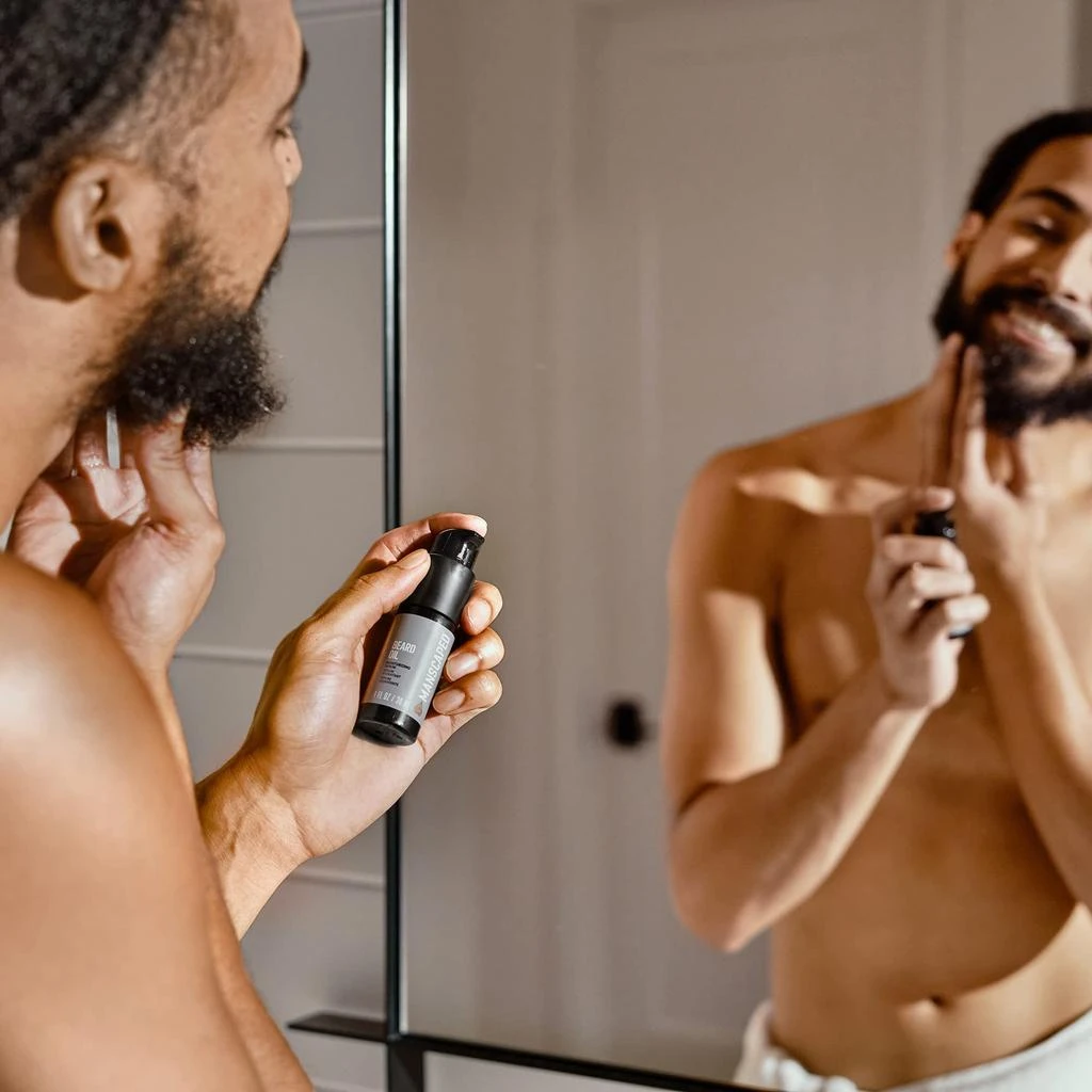 MANSCAPED® The Beard Hedger® Advanced Kit Includes Our Premium Precision Beard & Mustache Trimmer, Hydrating Shampoo, Softening Conditioner, Moisturizing Oil & Facial Hair Comb 商品