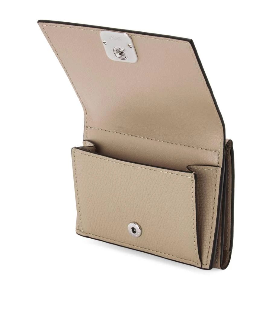 商品Loewe|Leather Anagram Trifold Wallet,价格¥4831,第4张图片详细描述