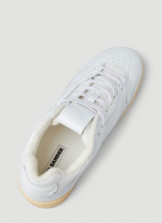 Debossed Logo Sneakers in White商品第5张图片规格展示