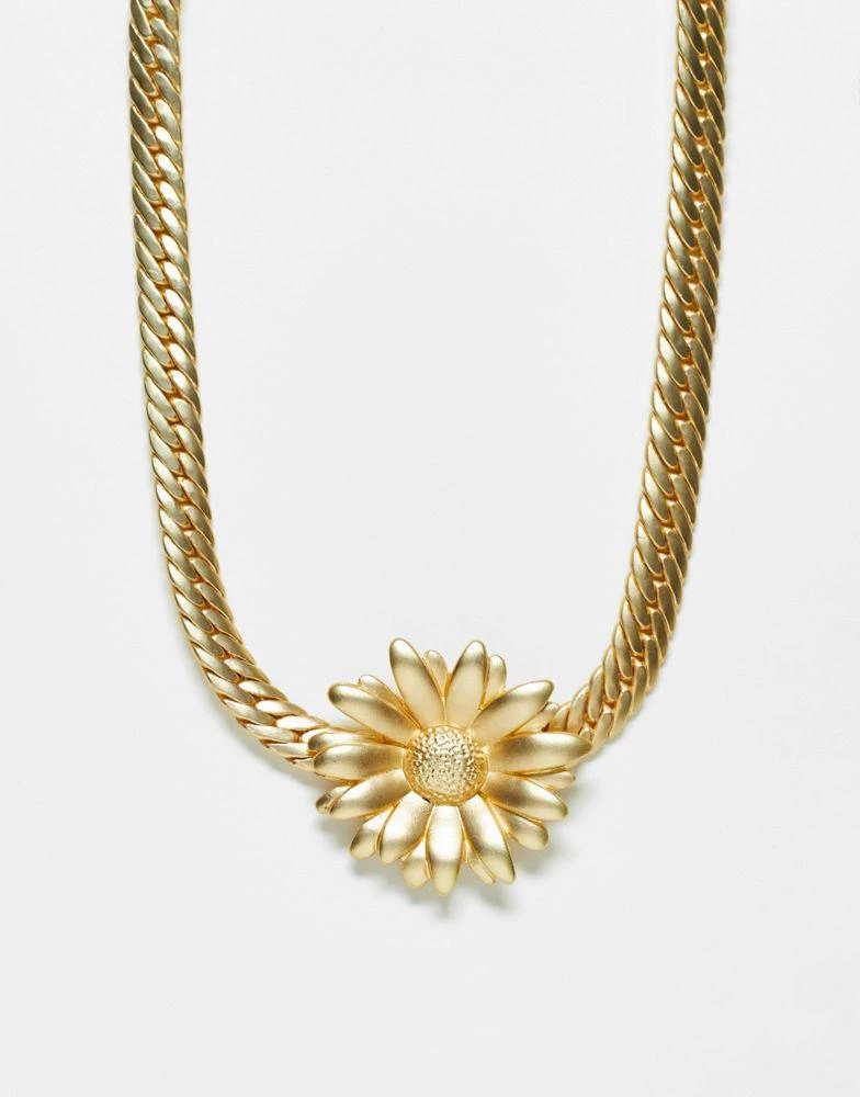 商品Reclaimed Vintage|Reclaimed Vintage inspired oversized flower choker necklace in matte gold,价格¥99,第1张图片