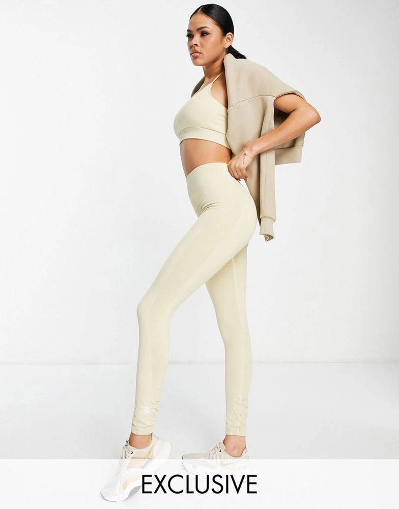 商品The North Face|The North Face Seamless leggings in beige Exclusive at ASOS,价格¥576,第1张图片