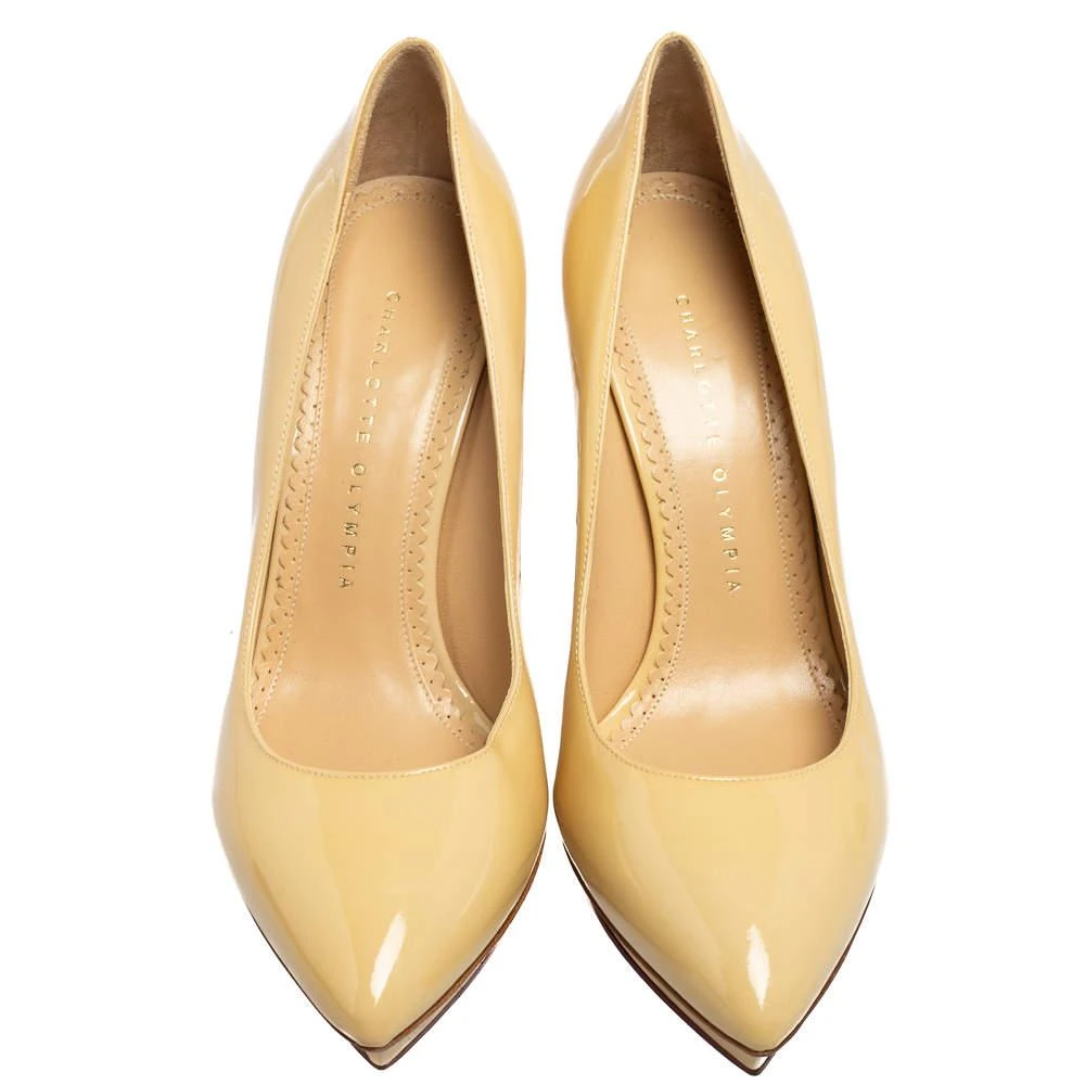 商品[二手商品] Charlotte Olympia|Charlotte Olympia Light Yellow Patent Leather Debbie Platform Pumps Size 38,价格¥1233,第3张图片详细描述