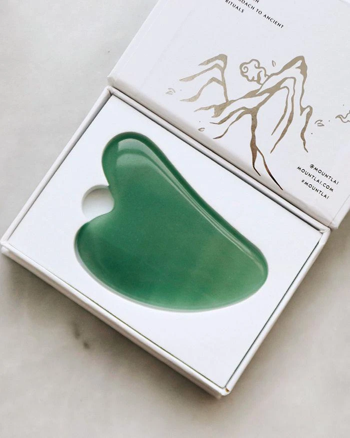 商品Mount Lai|The Jade Gua Sha Facial Lifting Tool,价格¥225,第3张图片详细描述