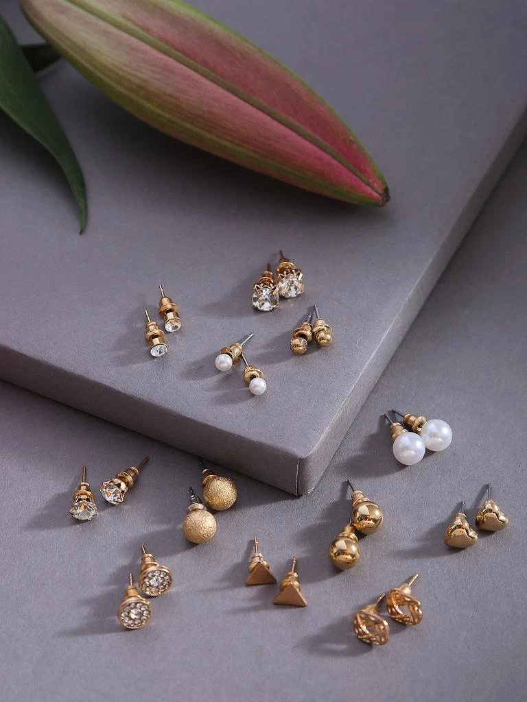 商品SOHI|Gold-toned  White Contemporary Studs Earrings,价格¥252,第2张图片详细描述