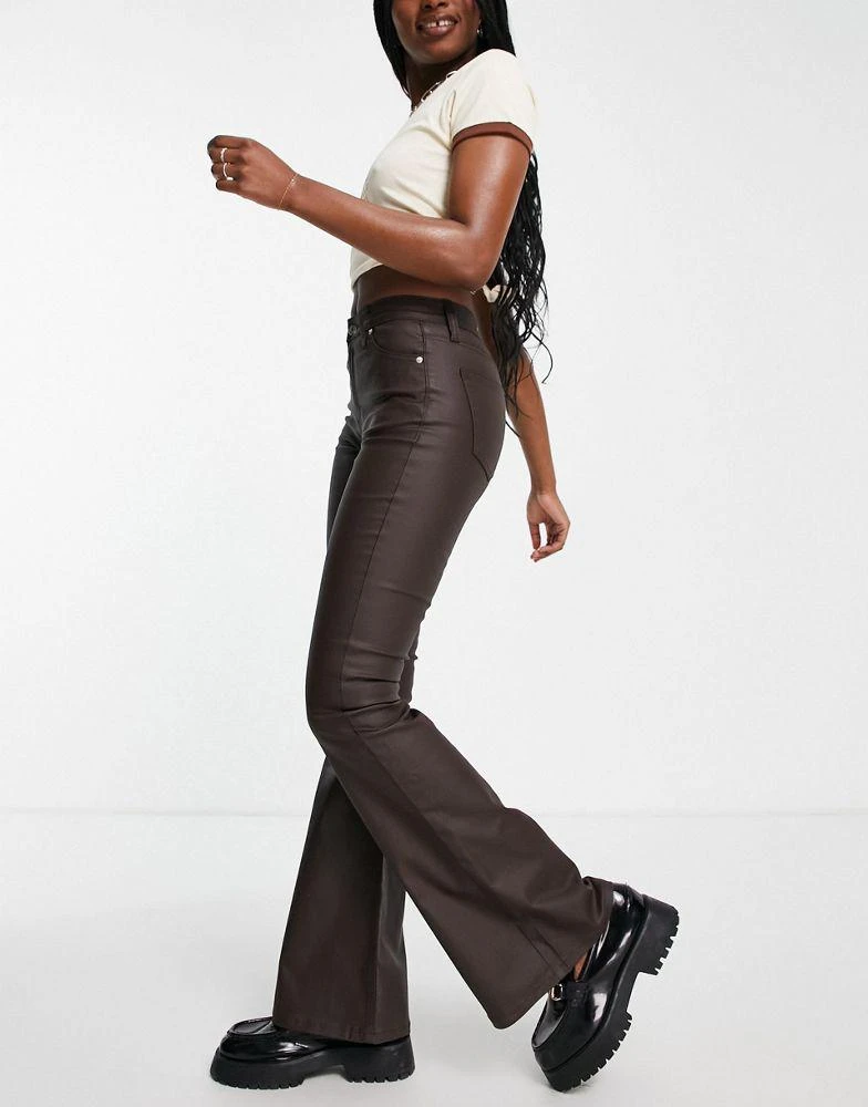 商品Topshop|Topshop Jamie flare jeans in coated brown,价格¥246,第2张图片详细描述