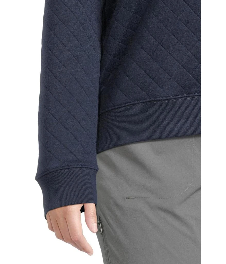 商品Columbia|Plus Size Columbia Lodge™ Quilted Crew,价格¥482,第4张图片详细描述