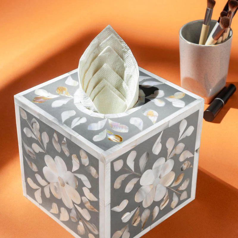 商品GAURI KOHLI|Jodhpur Mother of Pearl Tissue Box Cover,价格¥755,第1张图片