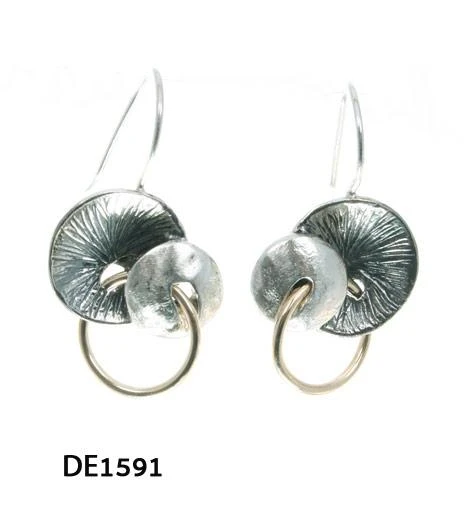 商品Dganit Hen|Shell look earrings,价格¥1421,第1张图片