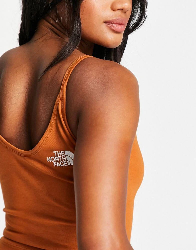 商品The North Face|The North Face cropped strappy tank top in brown Exclusive at ASOS,价格¥149,第3张图片详细描述