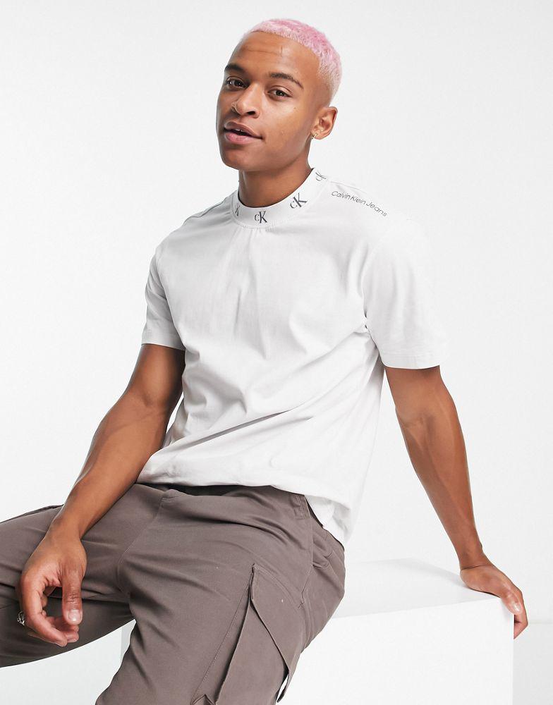 Calvin Klein Jeans cotton logo jacquard neck t-shirt in light grey商品第1张图片规格展示
