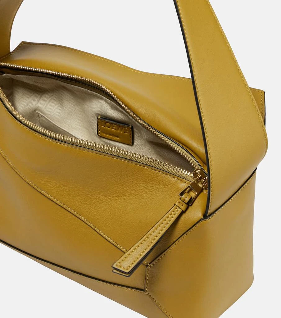 商品Loewe|Puzzle slouchy leather shoulder bag,价格¥19113,第3张图片详细描述
