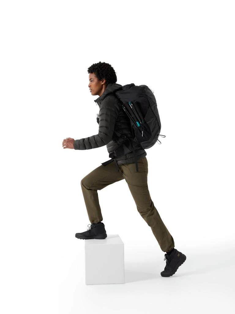 商品Arc'teryx|Arc'teryx Cerium Hoody, Women’s Down Jacket | Packable Insulated Women’s Winter Jacket with Hood | Black, X-Large,价格¥2842,第5张图片详细描述