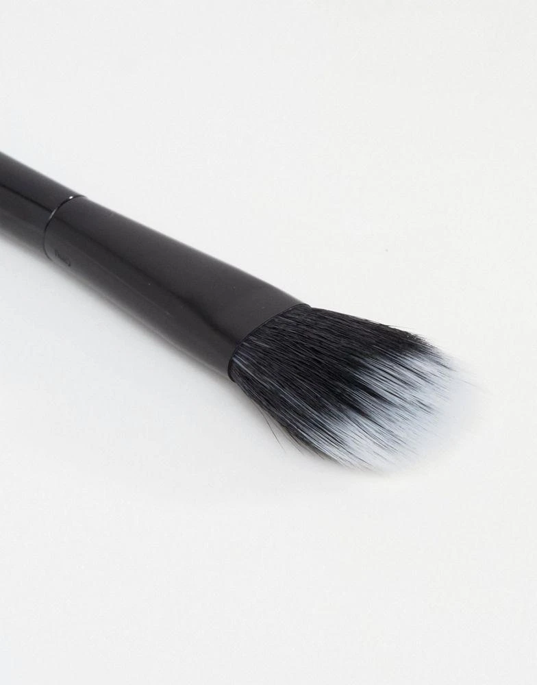 商品NYX Professional Makeup|NYX Professional Makeup - Pro Dual Fiber Powder Brush,价格¥112,第3张图片详细描述