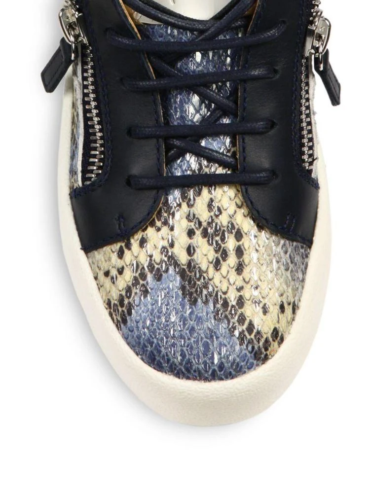 商品Giuseppe Zanotti|Snake-Embossed Leather Low-Top Zip Sneakers,价格¥2193,第3张图片详细描述