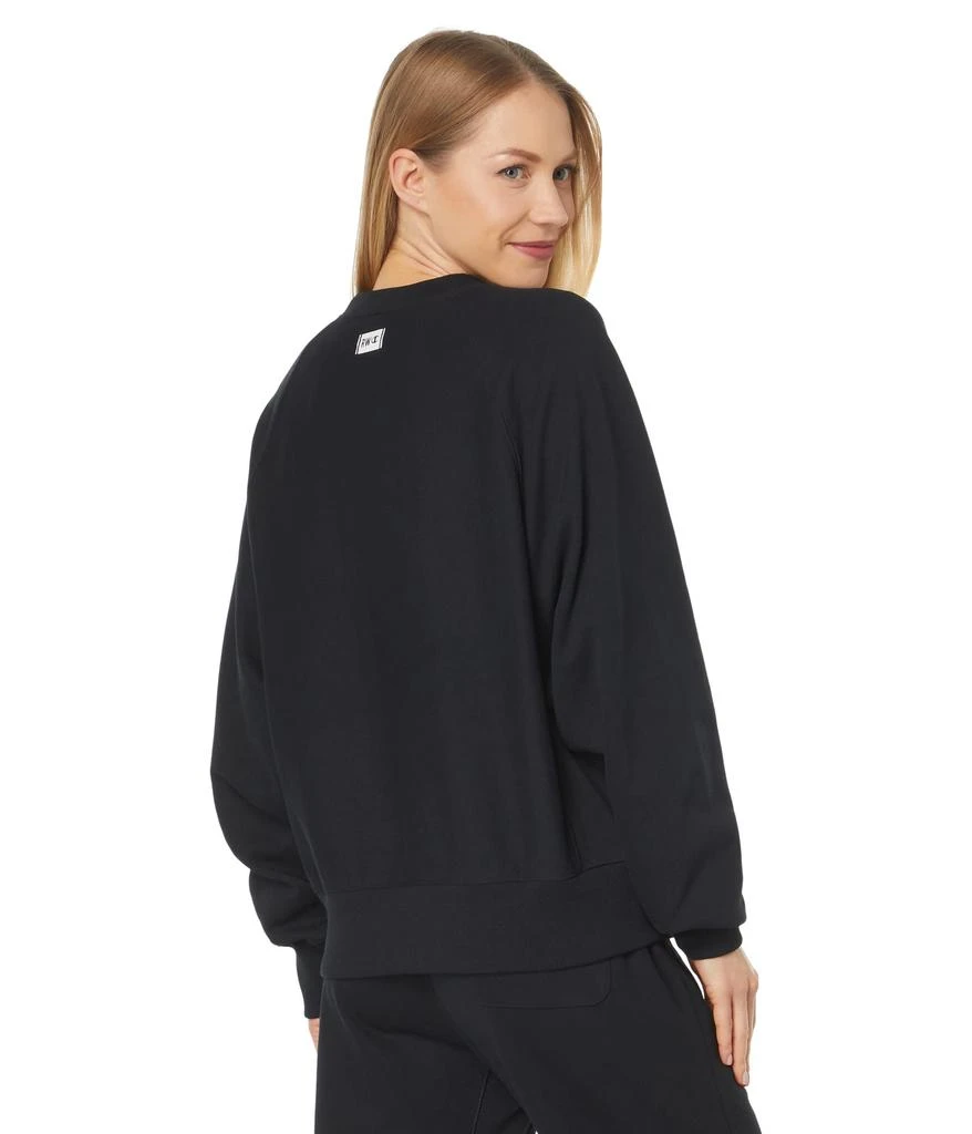 商品CHAMPION|Reverse Weave French Terry Crew Pocket Hoodie,价格¥238,第2张图片详细描述