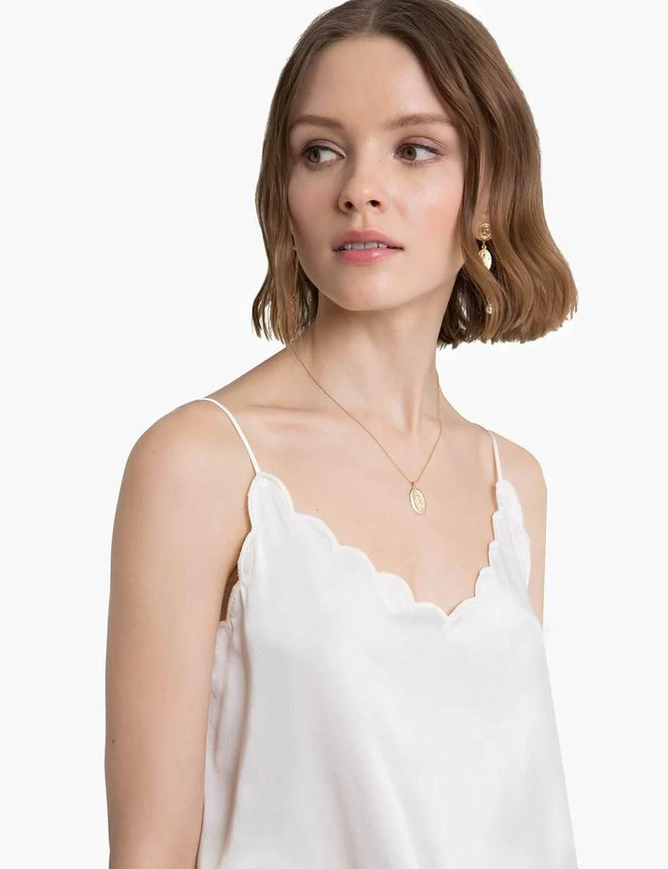 商品Pixie Market|Cult Silk Scalloped Cami,价格¥482,第2张图片详细描述