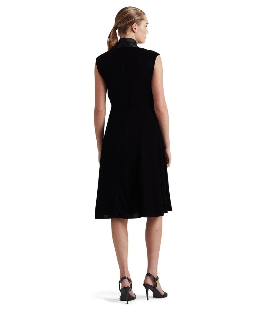 商品Ralph Lauren|Tie Neck Velvet Drop-Waist Dress,价格¥1279,第2张图片详细描述