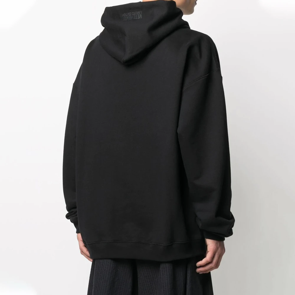 VETEMENTS 黑色女士卫衣/帽衫 UE51TR820B-BLACK 商品