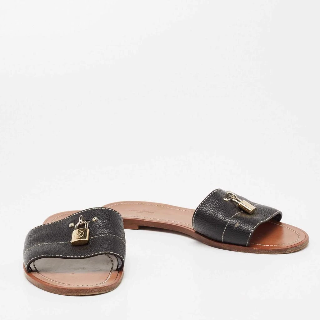 商品[二手商品] Louis Vuitton|Louis Vuitton Black Leather Lock it  Flat Slides Size 40,价格¥4108,第4张图片详细描述