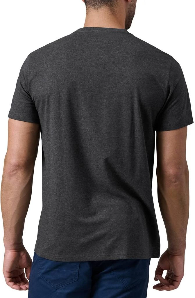 商品YETI|YETI Men's Camo Logo Badge Short Sleeve T-Shirt,价格¥135,第3张图片详细描述