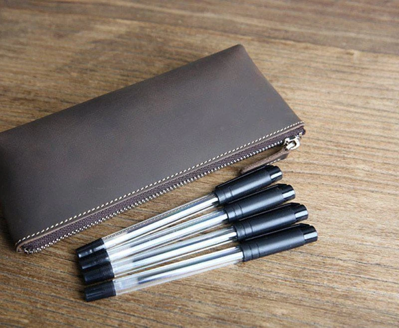 商品Steel Horse Leather|The Pallavi Handmade Leather Pencil Case Makeup Bag,价格¥295,第2张图片详细描述