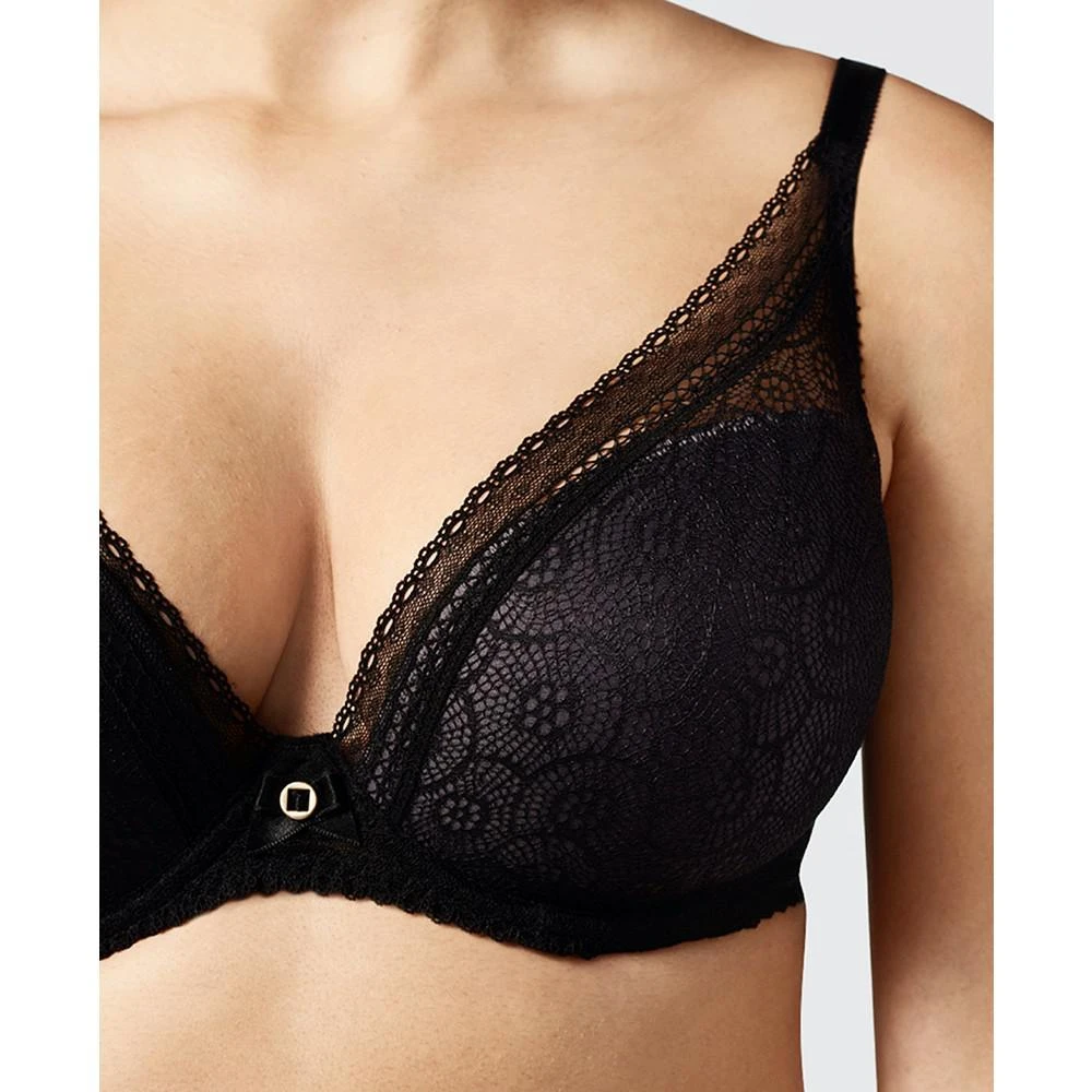 商品Chantelle|Festivite Lace Plunge Bra 3682, Online Only,价格¥374,第5张图片详细描述