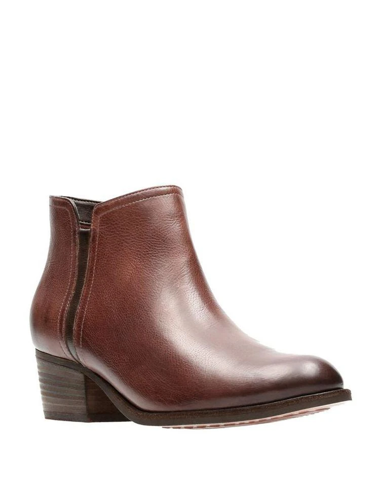 商品Clarks|Mayprl 矮跟踝靴,价格¥1052,第2张图片详细描述