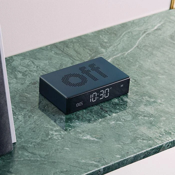 商品Lexon|Flip Premium Alarm Clock,价格¥224,第2张图片详细描述
