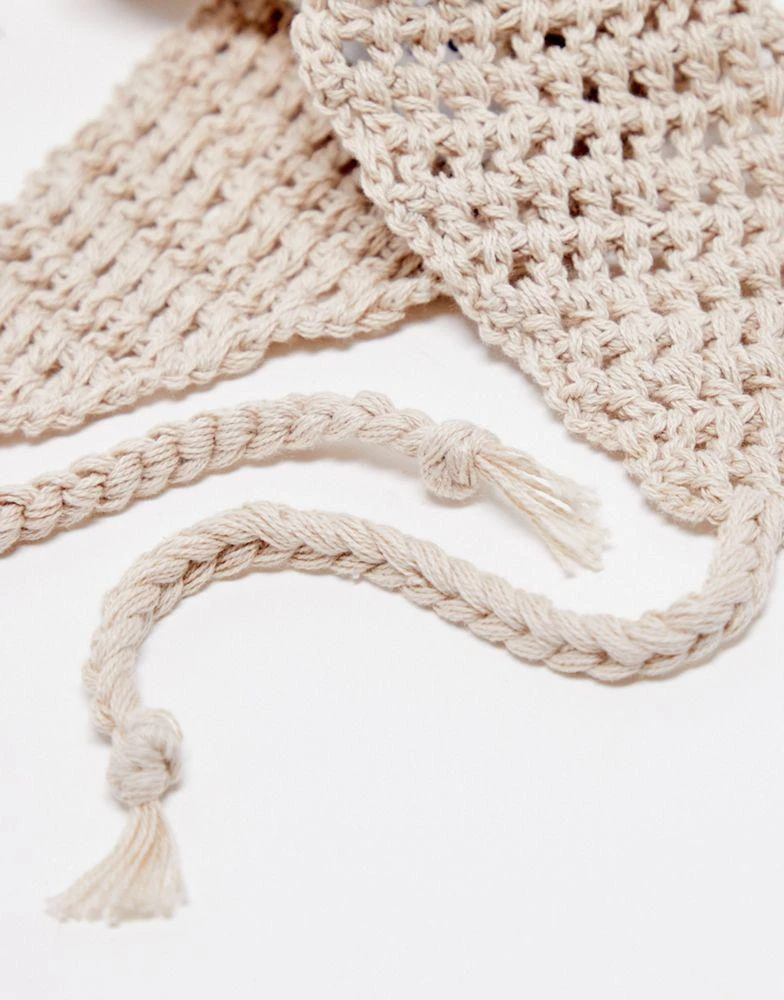 商品COLLUSION|COLLUSION Unisex crochet festival skull cap with tie detail in neutral,价格¥83,第4张图片详细描述