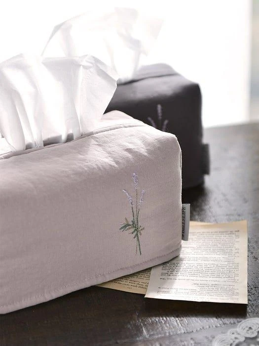 商品BELLELIFE|Lavender Embroidery Linen Tissue Case,价格¥1085,第1张图片