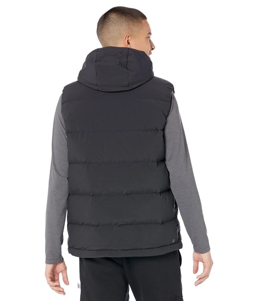 商品Adidas|Helionic Down Vest,价格¥563,第2张图片详细描述