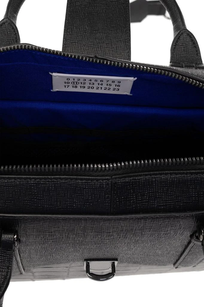 商品MAISON MARGIELA|Maison Margiela Logo Printed Embossed Briefcase,价格¥20903,第4张图片详细描述