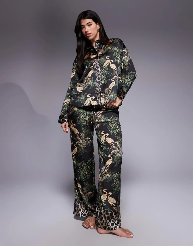 商品River Island|River Island satin bird print pyjama set in black,价格¥428,第1张图片详细描述