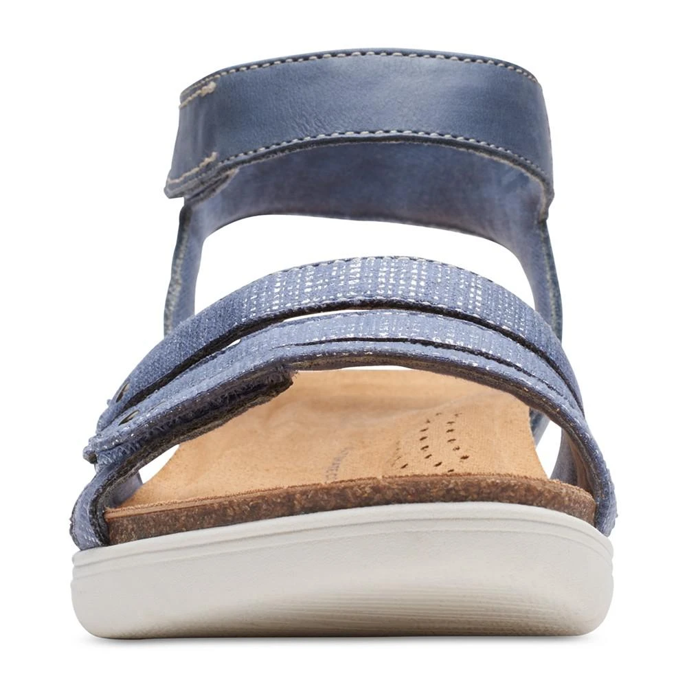 商品Clarks|Women's April Dove Studded-Strap Comfort Sandals,价格¥417,第3张图片详细描述