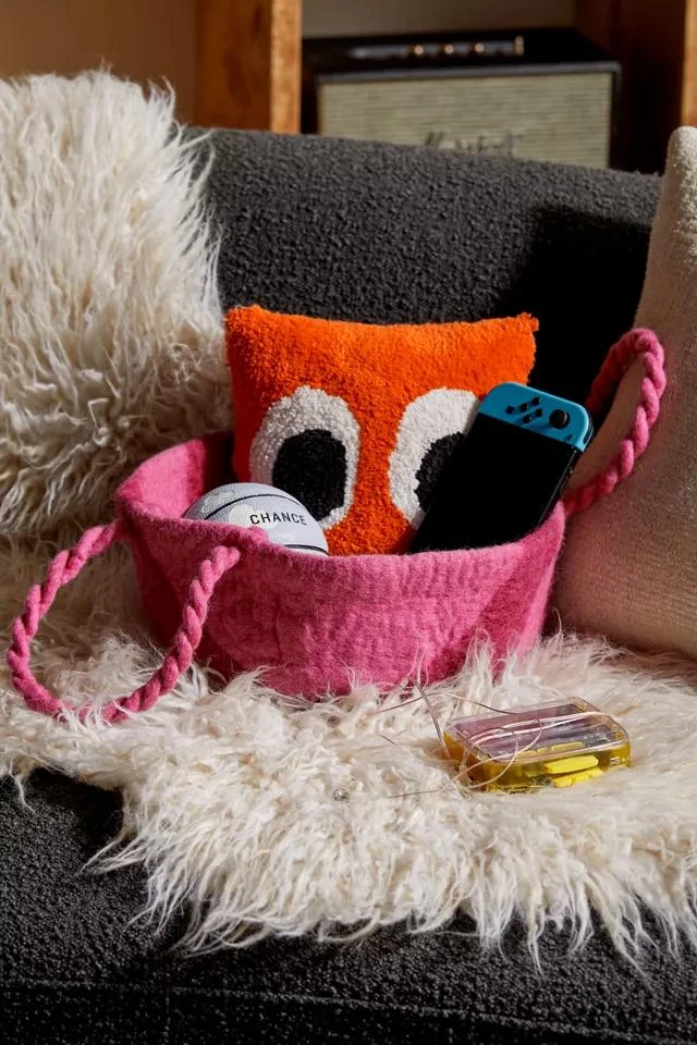 商品Urban Outfitters|Mallie Small Felted Storage Basket,价格¥151,第1张图片