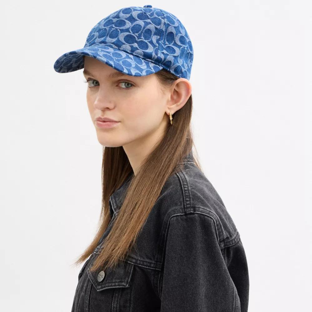 国内発! COACH★Signature Denim Baseball Hat★デニム キャップ Coach Unisex Denim Blue Signature C Logo Baseball Cap/Hat