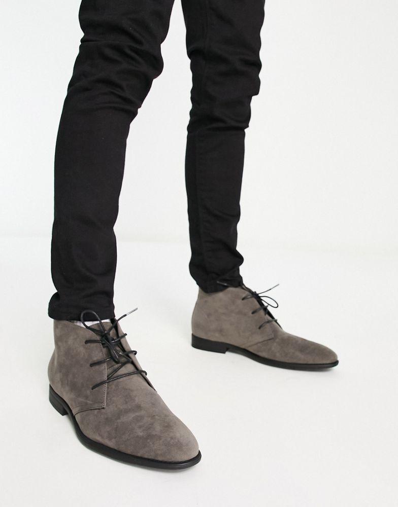 ASOS DESIGN chukka boots in grey faux suede商品第4张图片规格展示