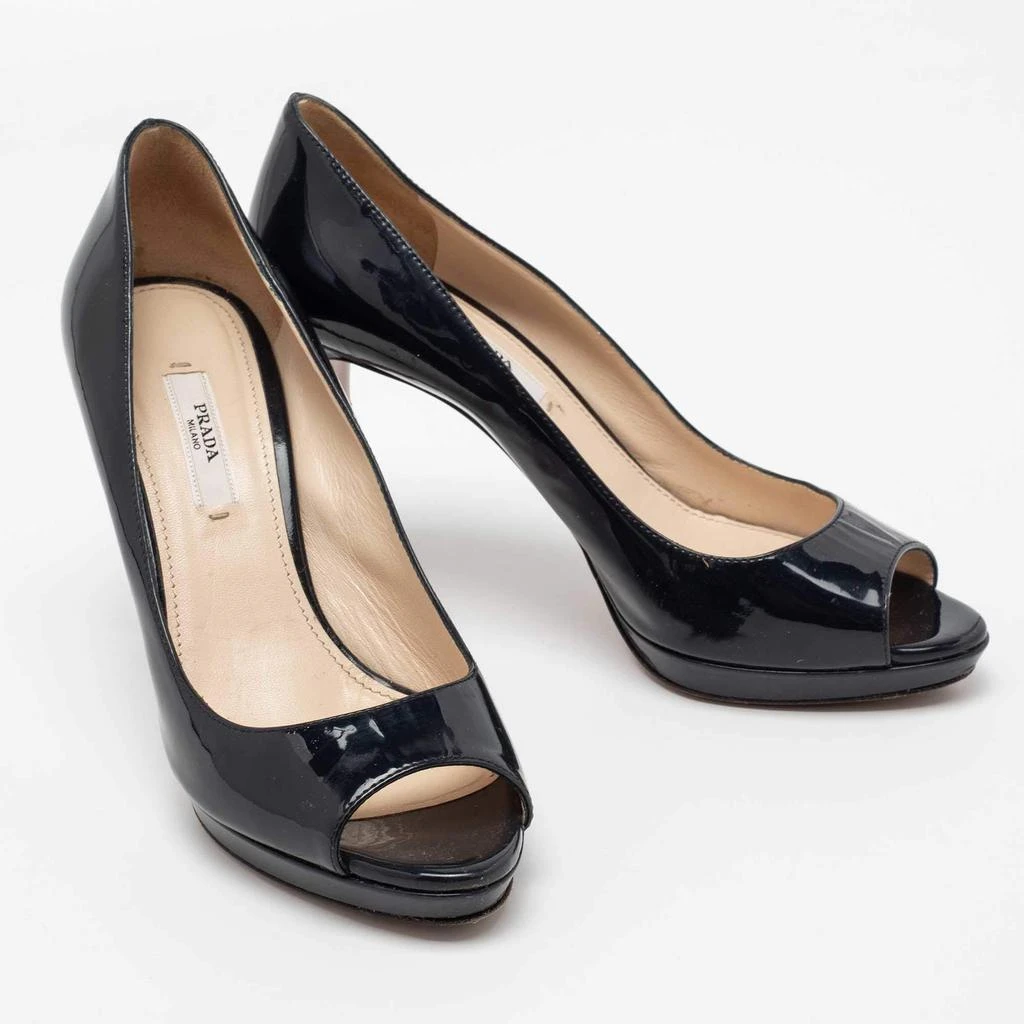 商品[二手商品] Prada|Prada Midnight Blue Patent Leather Peep-Toe Platform Pumps Size 38.5,价格¥847,第4张图片详细描述