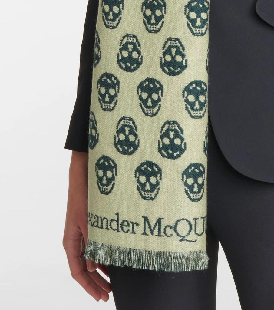 商品Alexander McQueen|羊毛围巾,价格¥1934,第3张图片详细描述