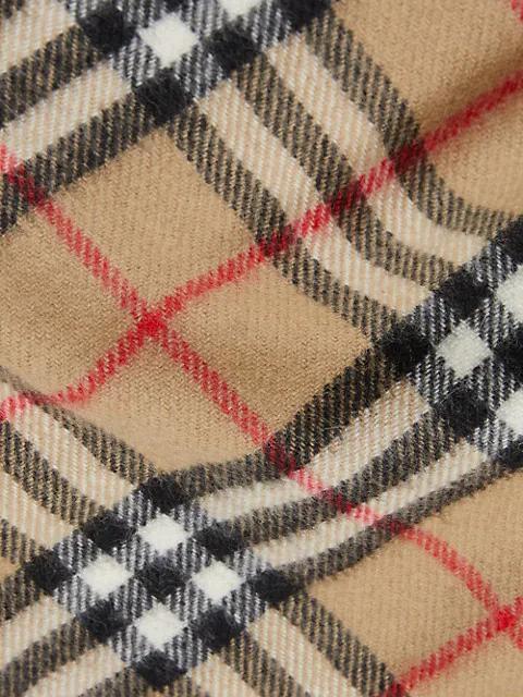商品Burberry|Mini Classic Vintage Check Cashmere Scarf,价格¥2408,第5张图片详细描述