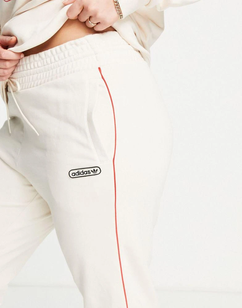 商品Adidas|adidas Originals 'Retro Luxury' Plus joggers in off white,价格¥200,第3张图片详细描述