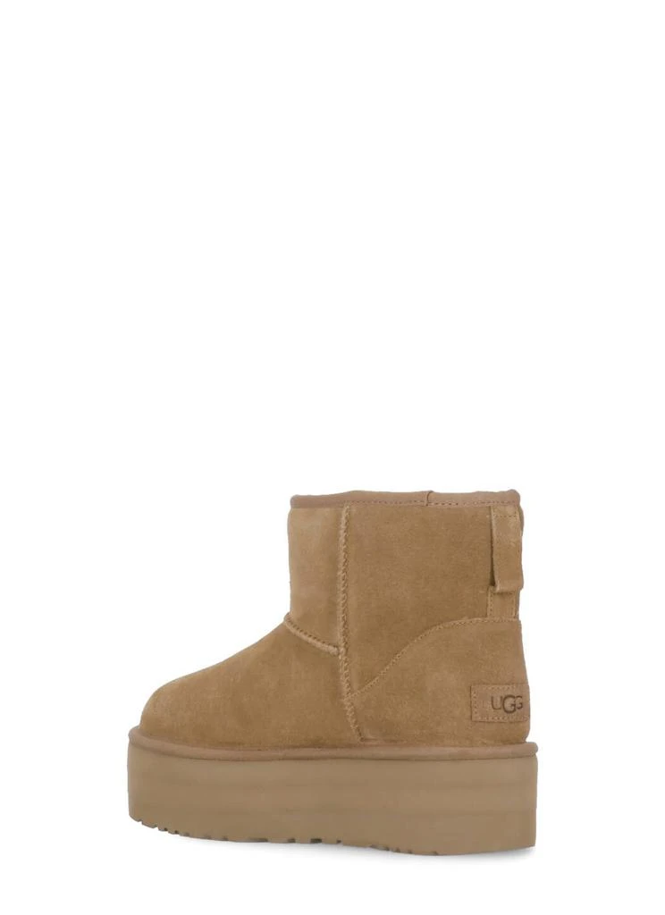 商品UGG|Classic Mini Platform Ankle Boots,价格¥1888,第3张图片详细描述